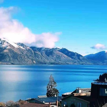 Lovely Apartment- Amazing Lake & Mountain Views كوينستاون المظهر الخارجي الصورة